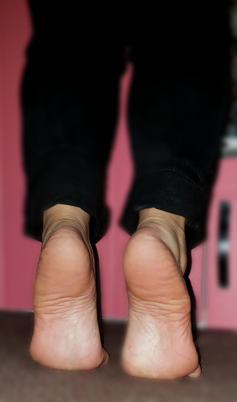 Feettwofriends profile picture