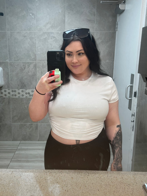 STACY🖤 profile picture