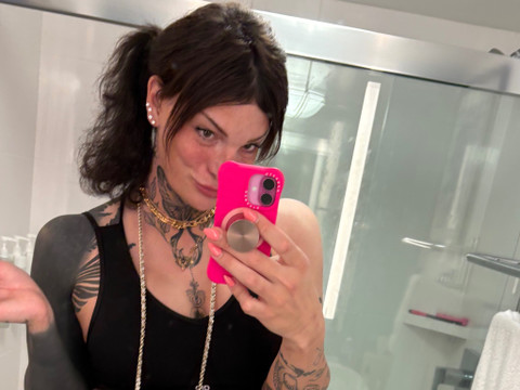 𝓃𝒾𝒸𝑜𝓁𝑒♡ profile picture