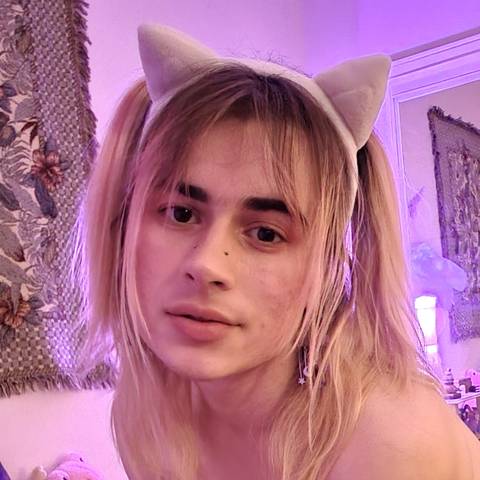 @fruitycatboy @fruitycatboy