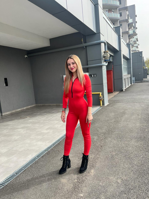 Blonda seducătoare profile picture