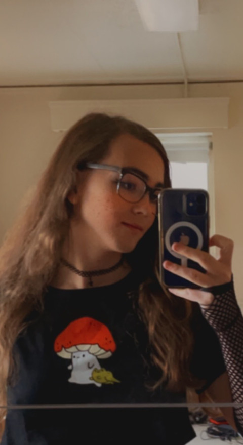 Lily profile picture