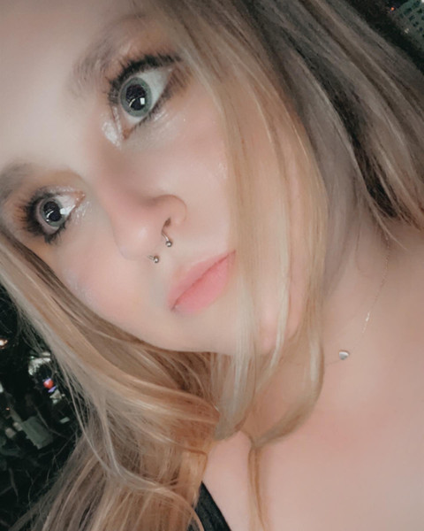 Violet Skye profile picture