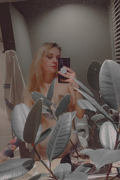 Melly profile picture