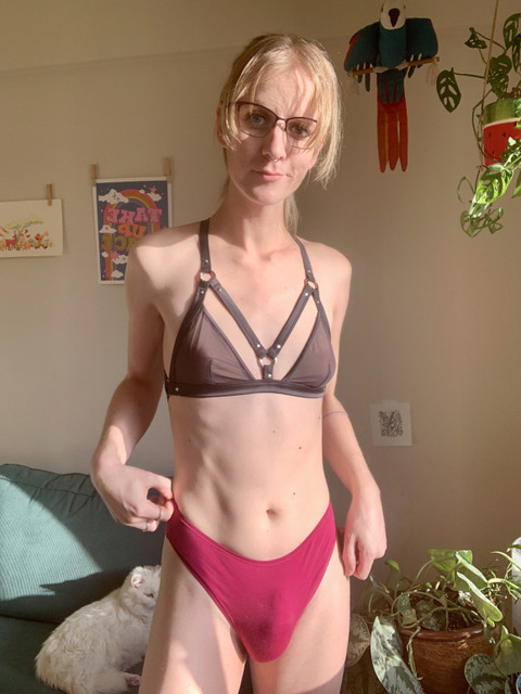 Violet Vanity profile picture