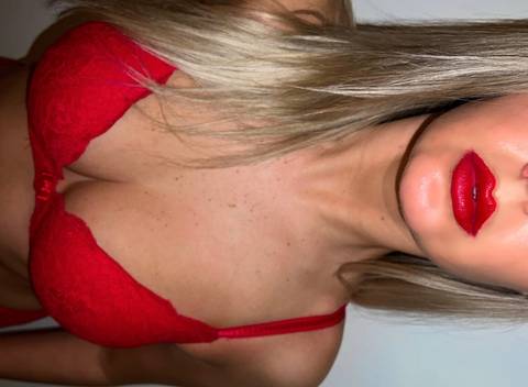 @chelseyaston nude chelseyaston nude