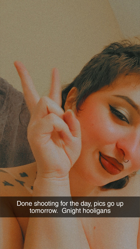 QTOlive (They/Them) profile picture