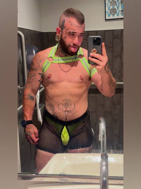 @tattedtransboi @tattedtransboi