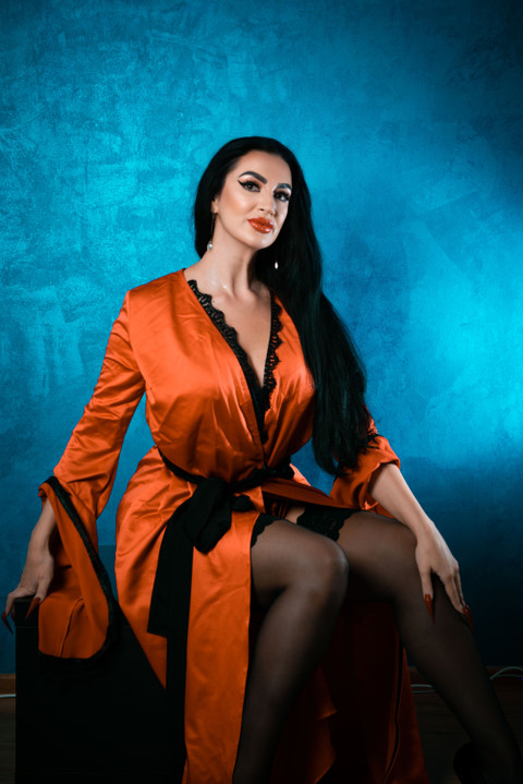 ♀️  KinkyDomina Long Nails FemDom JOI profile picture