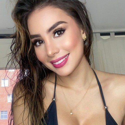 Hotwife Valentina π Letβs Sext π¦ profile picture