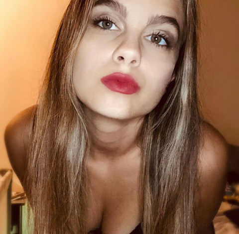 Milf Next Door 🥵 profile picture