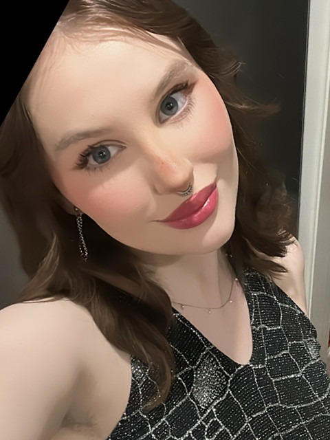 Ivy🖤🌿 profile picture