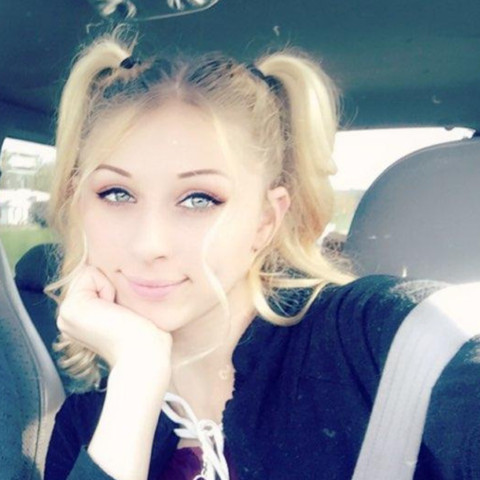 Daddyzgirl25 profile picture