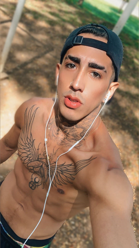 𝐃𝐨𝐧𝐨𝐯𝐚𝐧 𝐃𝐞𝐬𝐦𝐨𝐧𝐝 profile picture