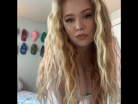 Vivienne profile picture
