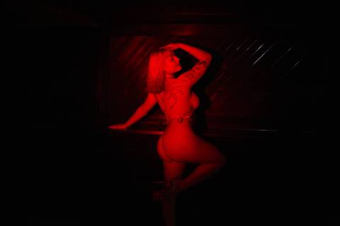 @miathearthoe nude miathearthoe nude
