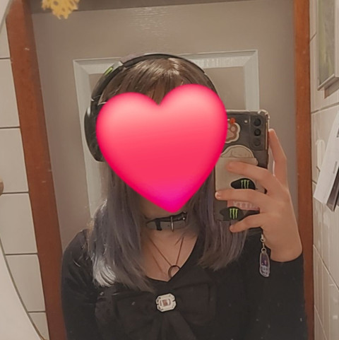 π Emo_Puppy π profile picture