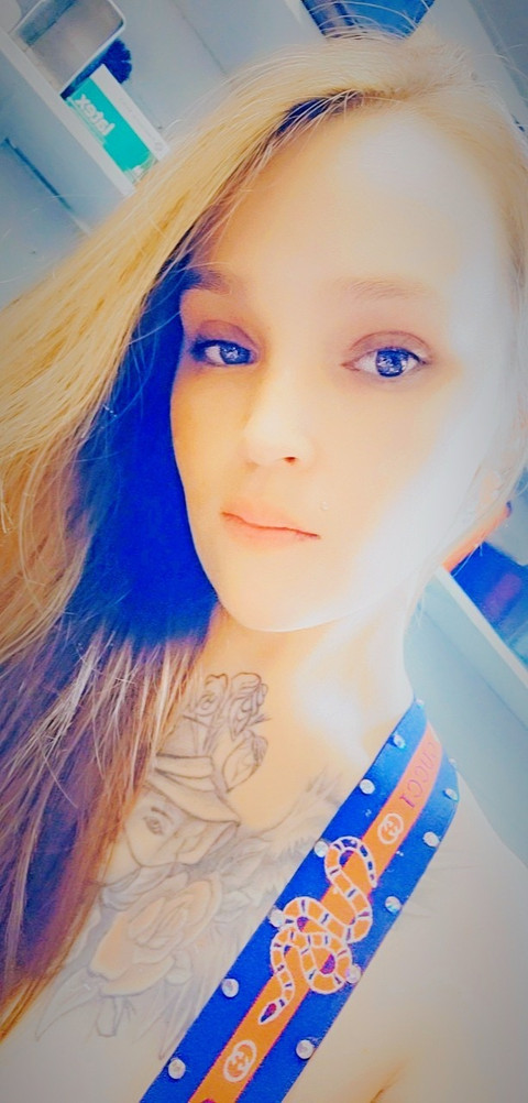 Nicole 🤑🤑 profile picture