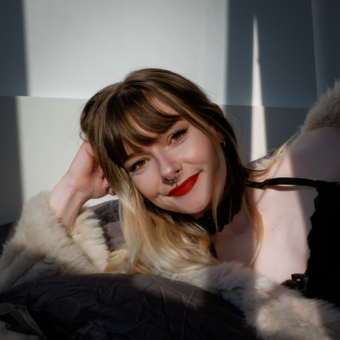 Elenial profile picture