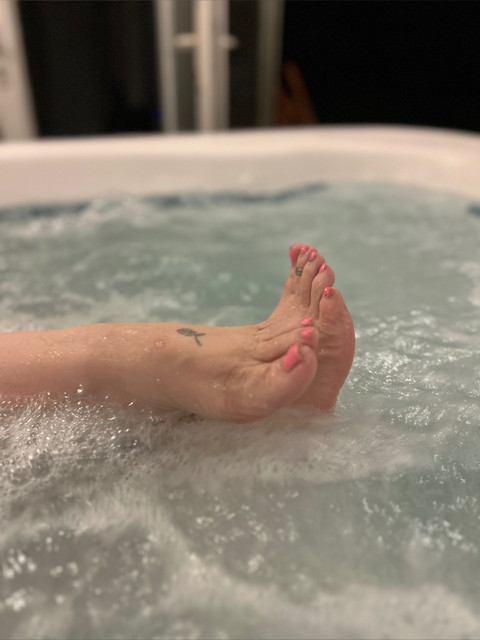 Feet fabulous profile picture