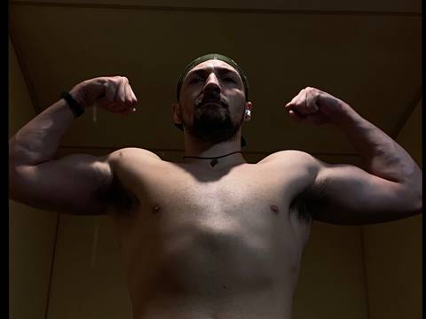@musclesvw nude musclesvw nude