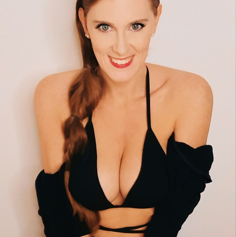 vibingwclaudia_free profile picture