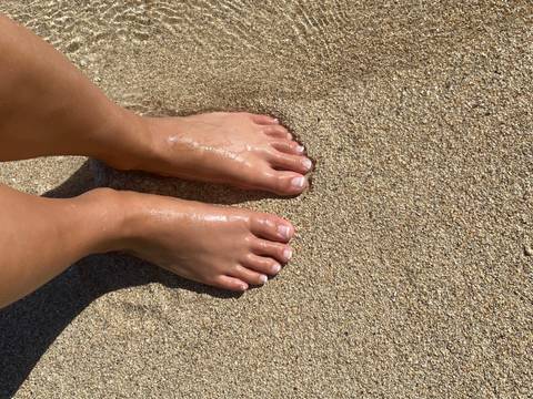 @abbyspetitefeet nude abbyspetitefeet nude