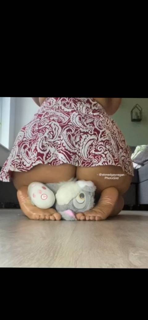 @stonedgayvegan nude stonedgayvegan nude