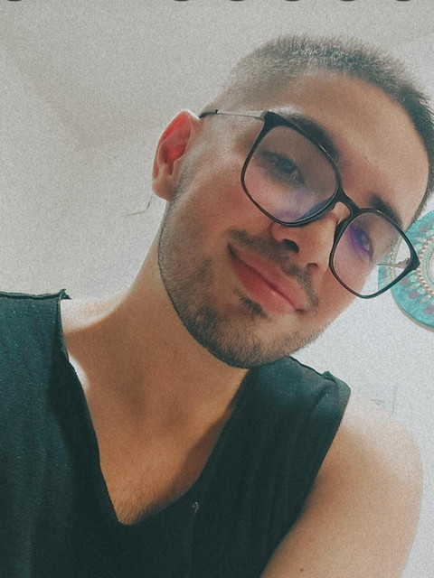Bottom Andy profile picture