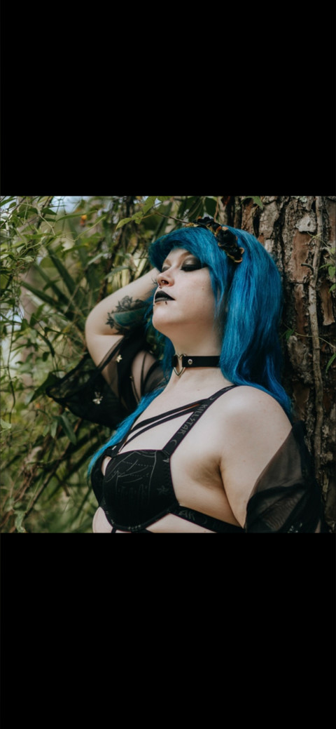 Blue ππ€€ profile picture