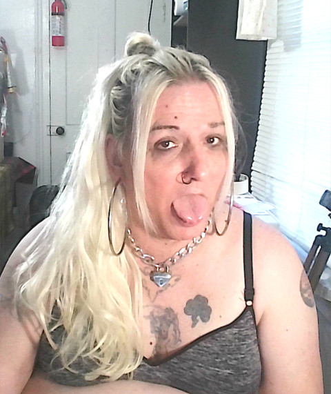 Allicia @bimbohippie4u profile picture