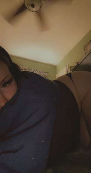 Emilee profile picture