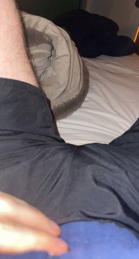 @maxpleasured nude maxpleasured nude