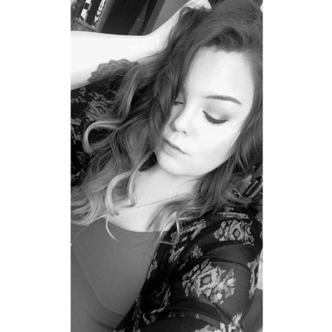 ashley sonnova profile picture