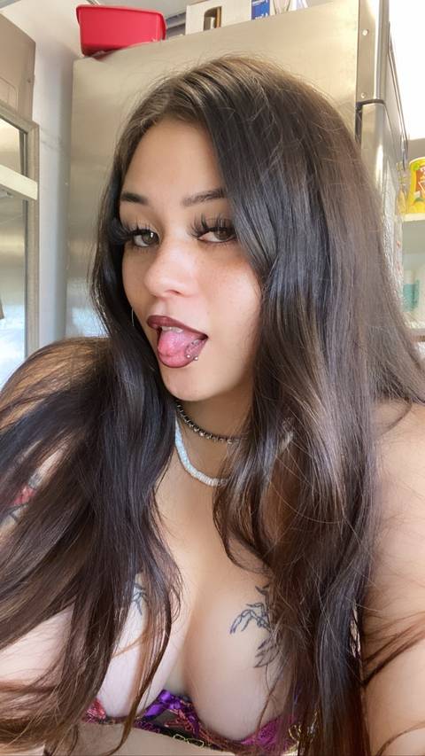 @laylamakeslattes @laylamakeslattes