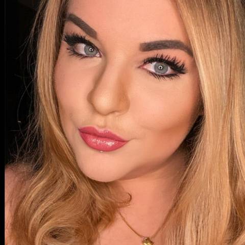 @carina_curvy @carina_curvy