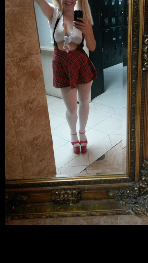 QueenoftheNorth profile picture