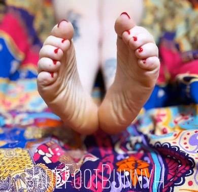 @barefootbunnyh nude barefootbunnyh nude