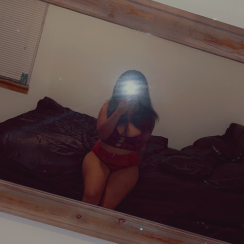 π πππ¬ππ ππ’π€π ππ‘π¨ππ¨π₯πππ π« profile picture