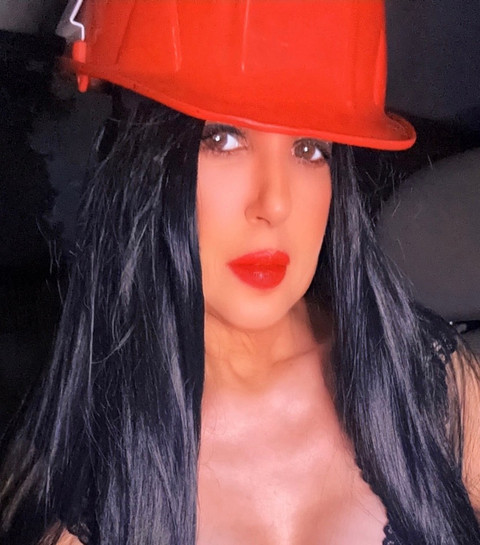 Dazzling Devon profile picture