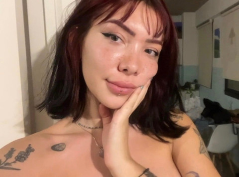 Aurora profile picture