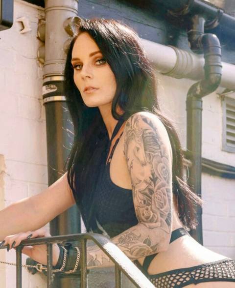 @roxanne_foxxvip @roxanne_foxxvip