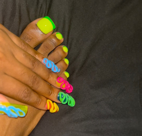 chocolate feet and toes. profile picture