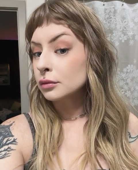 𝕘𝕣𝕒𝕧𝕖𝕤 profile picture