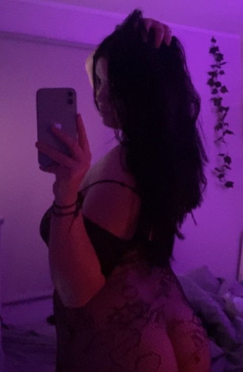 S C A R L E T T 💌 profile picture