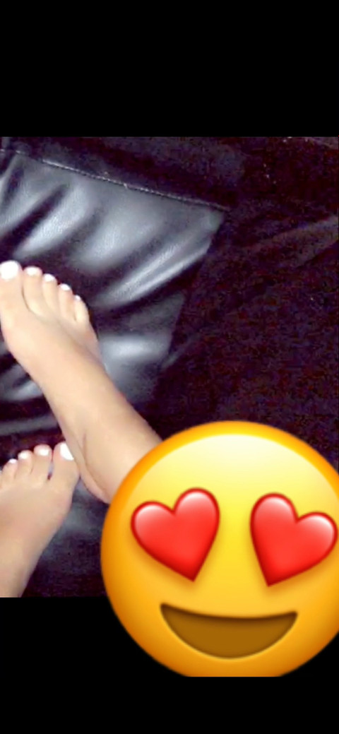 Pretty Toes 😍 profile picture