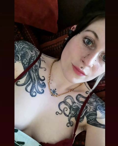 Alice_P profile picture