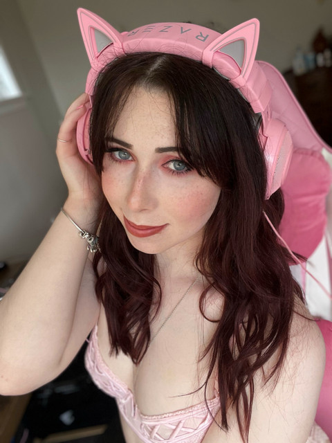 Kit-Kat profile picture