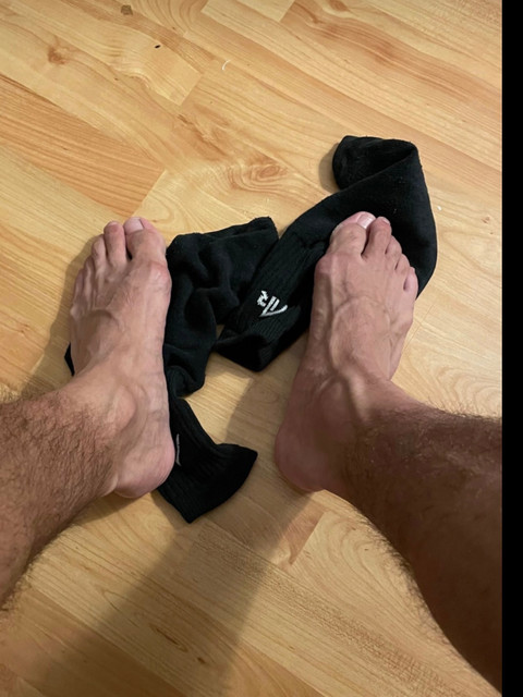 Aaron Feet profile picture