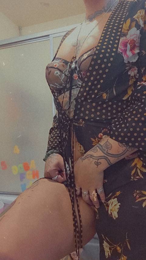 @thickynikki767 @thickynikki767